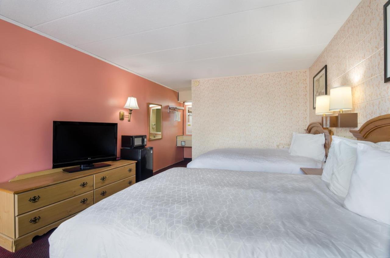 Americas Best Value Inn Уайтевилл Экстерьер фото